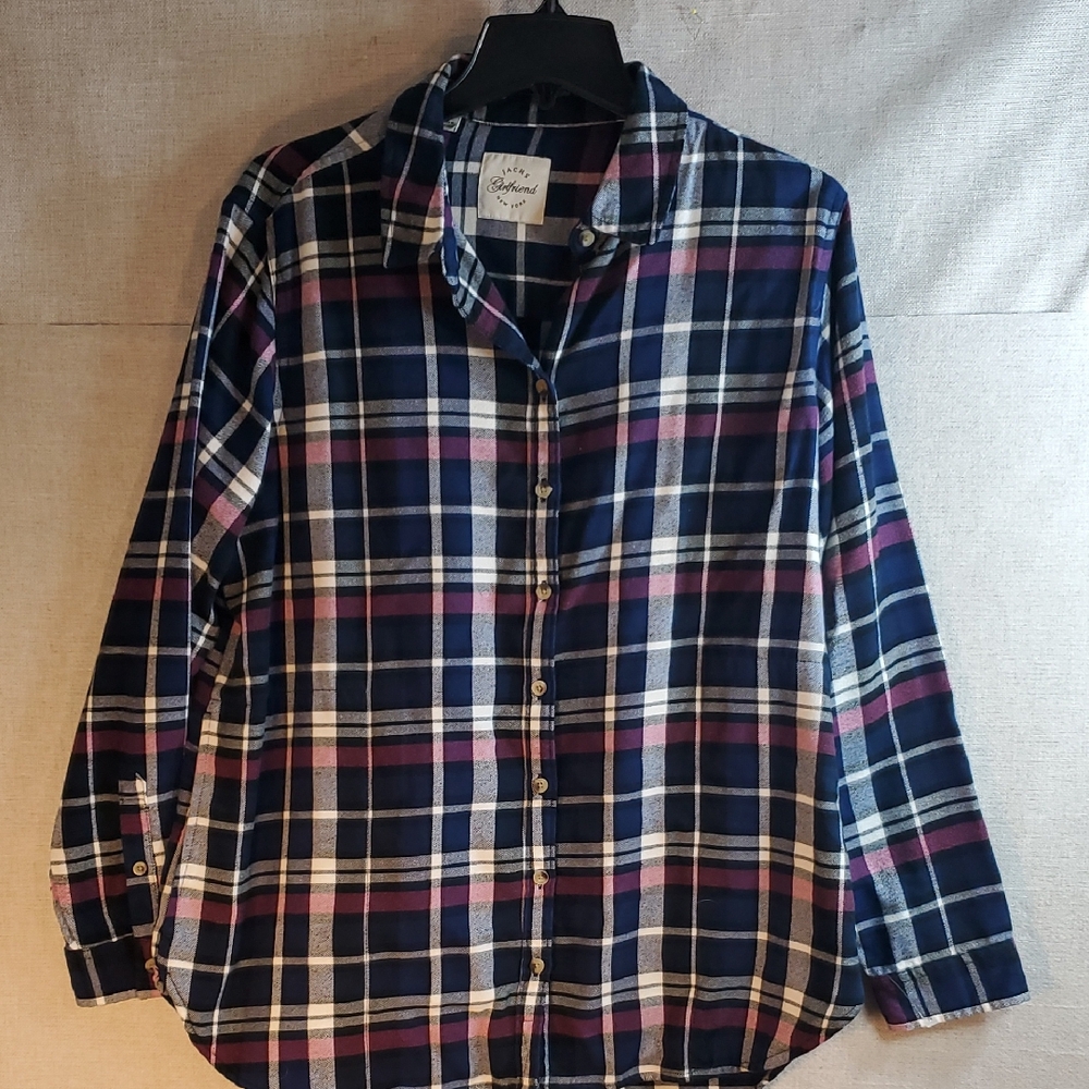 Jachs Girlfriend  Large Flannel Navy and Burgundy Plaid Shirt